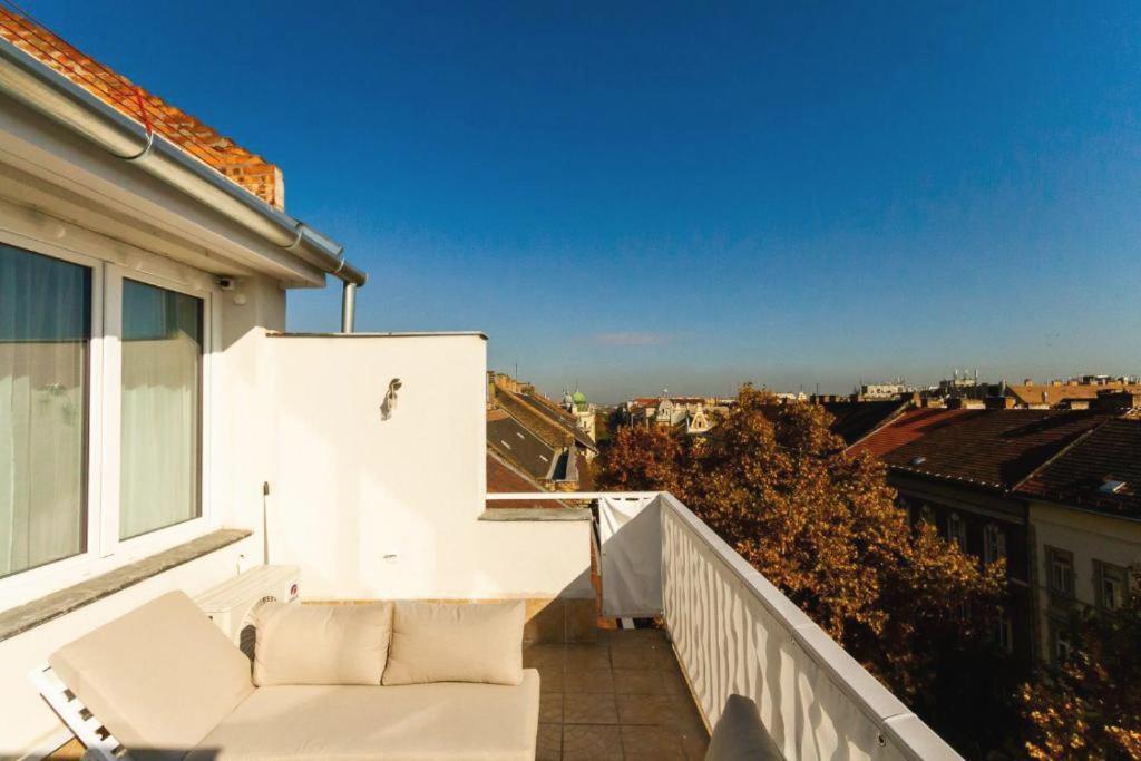 Podmaniczky Terrace Retreat With Ac Διαμέρισμα Βουδαπέστη Εξωτερικό φωτογραφία